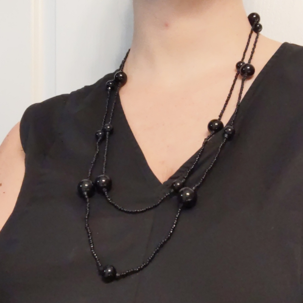 Adjustable black bead necklace